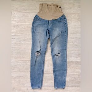 Soft and comfortable maternity jeans size small